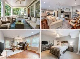 4BR Lake Oconee Gem - Golf Views & Kid-Friendly