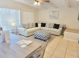 Bay View Great Deck Pool 2 levels & 3 bedr condo