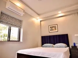 Neelam Homestay B&B - Blueberry Room