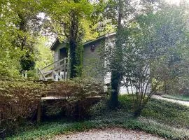 Shady Oaks Cabin