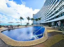 Ondina Apartamento à Beira-Mar com Piscinas e Acesso Direto à Praia