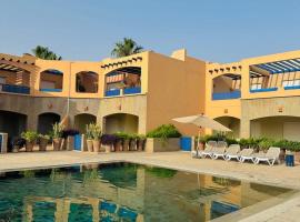Pieds dans l eau Vue Mer Montagne Piscine, hôtel à Agadir nʼ Aït Sa