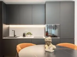 Luccoli17 - Elegant City Escape with WiFi 1Gbps, Elevator, AC - Genoa Historical Center