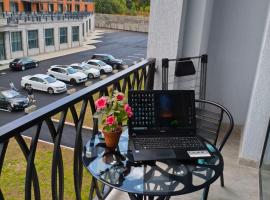 "Alvina" White apartment hotel, hotel di Tsaghkadzor