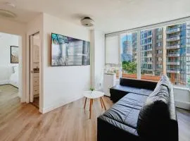 Cozy Urban Living! Hidden Gem!