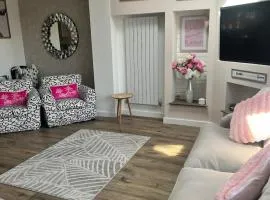 Private host Large home in Solihull close to NEC HS2 Bham Airport