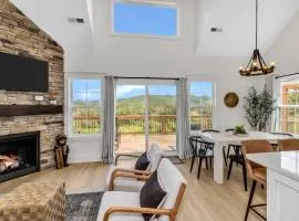 Black Mountain Getaway with Stunning Views