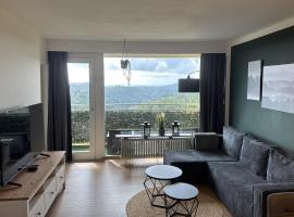 Ferienwohnung Platzhirsch 314 im Harz mit Pool & Sauna in Braunlage-Hohegeiß, hotel in Braunlage