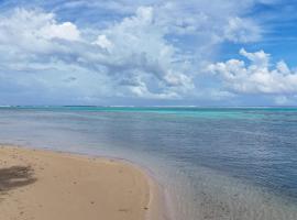 Fare Heimery - Private Beach, hotel v destinaci Haapiti