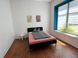 Berlin flat W 3 separate rooms N0