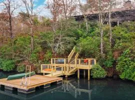 Lake Lahusage Front - Private Dock, Game Room