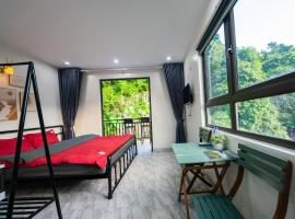 Strawberry Ha Giang Loop Tour, Motorbike Rental & Rooms