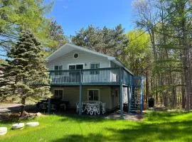 Evergreen Escapes 4 BR with Game Room, Firepit near Kalahari and Camelback