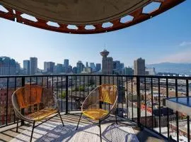 Spacious 2BD in Vancouver Patio with Ocean View