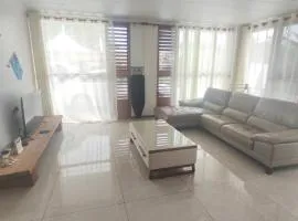 Alice 3-bedroom luxury apartment