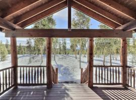 2 Bed Cabin Fireplace Lodgepole Pines, hotel in Leadville