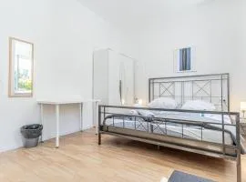 Lovely 6BR Shared Apt with Garden Near Lorenz Böhler & Danube