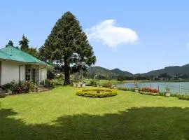 Hill Rise Luxury Villa & Stables by Edwards Collection