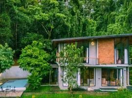 Alaya Boutique Villa with Dam View by VOYE HOMES