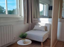 Studio neuf à Carquefou, proche Nantes, hotel a Carquefou