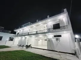 ANAND BHAWAN Aj