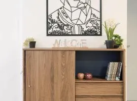 3BR charming on the 14th floor overlooking the sea