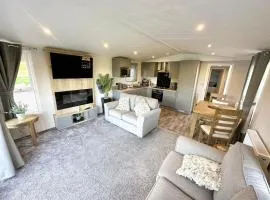South Lakes - Stunning Lodge Adults only