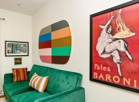 Trendy Bohemian Bungalow, Close to Uptown, Plaza & Noda，位于夏洛特的酒店