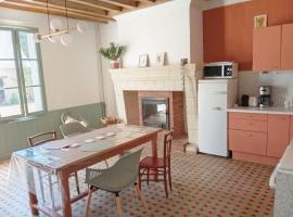 Gîte 3 chambres dans Longère aux Rosiers-sur-Loire, ξενοδοχείο σε Le Thoureil