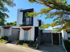 Reindhita Bliss Villa Batu, biệt thự ở Batu