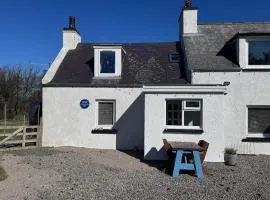 Mackenzie Cottage in Oldshoremore