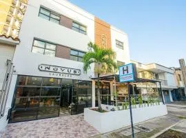 Novus Laureles