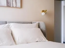 Tower Double Suite - 3 min walk to Bernina Express