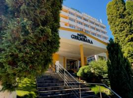 傑米薩拉酒店，喬阿咎拜的附設泳池的飯店