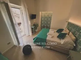 Il balcone sul corso