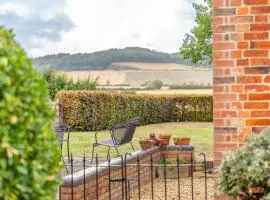 Maple Cottage - Rural Charm & Cotswold Views