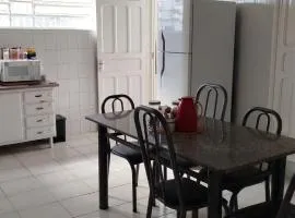 Quarto econômico