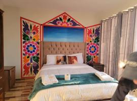 Hotel Sucre, hotel with hot tubs in Quinua