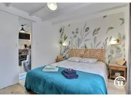 Le Tigîte B&B - Suite d'hôtes avec entrée privée, petit-déj autonome et linge fourni, lit Queen size et canapé BZ