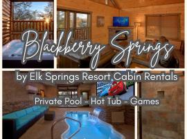 Blackberry Springs: Private Indoor Pool Theater, khách sạn ở Gatlinburg