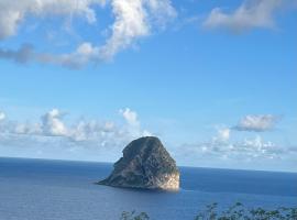 Studio between Sea and Mountain, hotel in Le Diamant