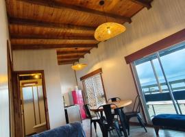 Caba&ntilde;as Refugio Costero、Las Lomasのコテージ