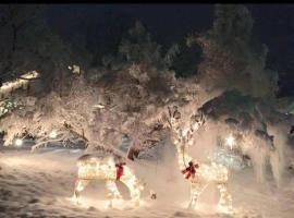 Charming Farmhouse - Holiday Hills, hotel 