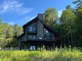 Spacious 5 bedroom Mountain Chalet with Sauna