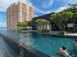 Affordable & Exclusive Cozy Stay - Urban Suites Georgetown Penang - High Floor with Stunning Sea & Penang Bridge Views