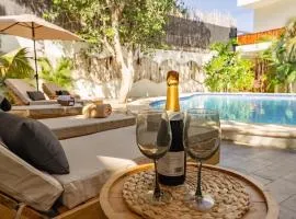 La Veleta Hotel - Jungle Gem - Pool View