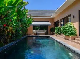 Black Pool Situé à SANUR 4BR
