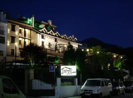 Hotel Rural Huerta del Laurel, ski resort in Monachil