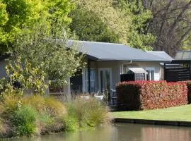 Revive On Oakview Boutique Beauty and Accommodation