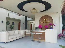 Sascanaluna Padma Bali